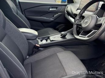Nissan Qashqai 1.3 DIG-T MHEV N-Connecta SUV 5dr Petrol Hybrid XTRON Euro 6 (s/