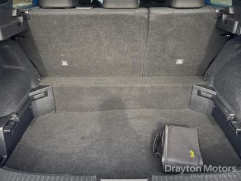 Nissan Qashqai 1.3 DIG-T MHEV N-Connecta SUV 5dr Petrol Hybrid XTRON Euro 6 (s/