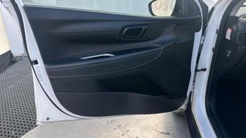 Hyundai BAYON 1.0 T-GDi MHEV SE Connect SUV 5dr Petrol Hybrid DCT Euro 6 (s/s)