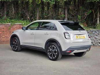 Fiat 600 1.2 MHEV La Prima SUV 5dr Petrol Hybrid e-DCT Euro 6 (s/s) (136 