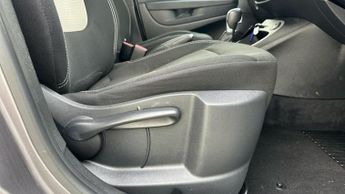 Renault Captur 1.5 dCi ENERGY Iconic SUV 5dr Diesel EDC Euro 6 (s/s) (90 ps)