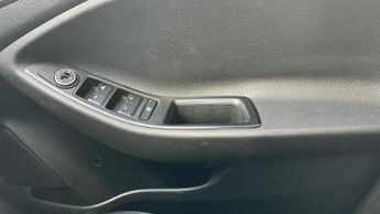 Hyundai i20 1.0 T-GDi SE Hatchback 5dr Petrol DCT Euro 6 (s/s) (100 ps)
