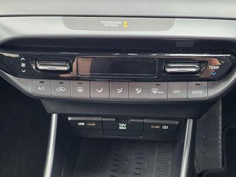 Hyundai BAYON 1.0 T-GDi MHEV Premium DCT Euro 6 (s/s) 5dr