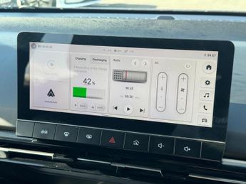 MG MG4 51kWh SE Auto 5dr