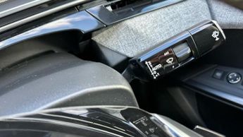 Peugeot 3008 1.2 GT SUV 5dr Petrol Hybrid e-DSC6 Euro 6 (s/s) (136 ps)