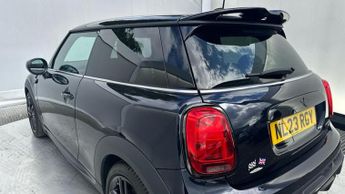 MINI Hatch 1.5 Cooper Sport Hatchback 3dr Petrol Steptronic Euro 6 (s/s) (1