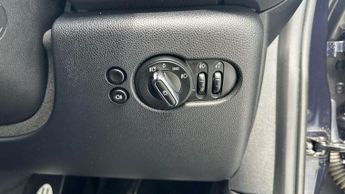MINI Hatch 1.5 Cooper Sport Hatchback 3dr Petrol Steptronic Euro 6 (s/s) (1