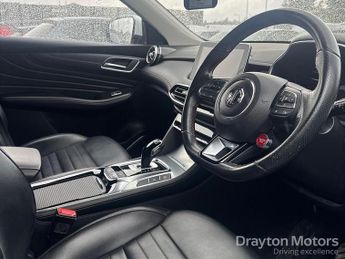 MG MG HS 1.5 T-GDI Trophy SUV 5dr Petrol DCT Euro 6 (s/s) (162 ps)