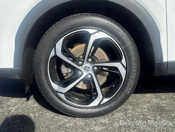 MG MG HS 1.5 T-GDI Trophy SUV 5dr Petrol DCT Euro 6 (s/s) (162 ps)