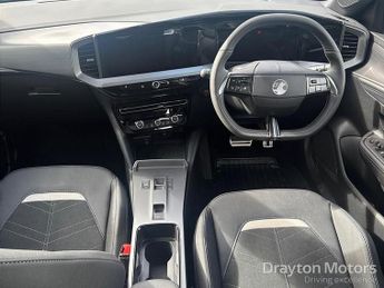 Vauxhall Mokka Electric 54kWh Ultimate SUV 5dr Electric Auto (156 ps)