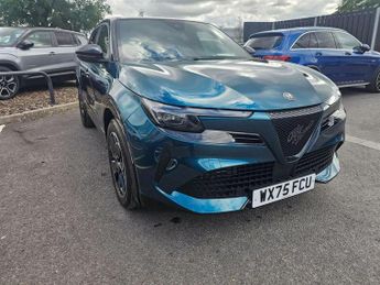 Alfa Romeo Junior 1.2 MHEV Ibrida e-DCT Euro 6 (s/s) 5dr
