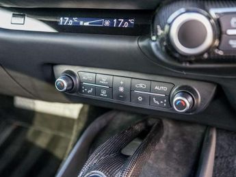 Ferrari 812 Superfast 6.5 V12 F1 DCT Euro 6 (s/s) 2dr