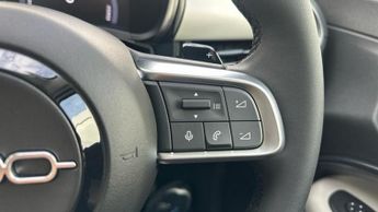 Fiat 600 1.2 MHEV La Prima SUV 5dr Petrol Hybrid e-DCT Euro 6 (s/s) (100 
