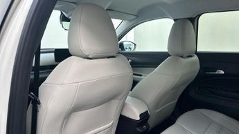 Fiat 600 1.2 MHEV La Prima SUV 5dr Petrol Hybrid e-DCT Euro 6 (s/s) (100 