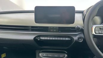 Fiat 600 1.2 MHEV La Prima SUV 5dr Petrol Hybrid e-DCT Euro 6 (s/s) (100 