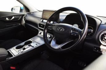 Hyundai KONA 39kWh SE Connect SUV 5dr Electric Auto (10.5kW Charger) (136 ps)