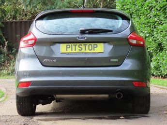 Ford Focus 1.5T EcoBoost Titanium Hatchback 5dr Petrol Auto Euro 6 (s/s) (1
