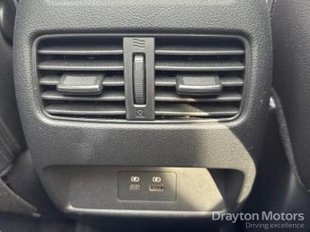 Nissan Qashqai 1.3 DIG-T MHEV Tekna SUV 5dr Petrol Hybrid XTRON Euro 6 (s/s) (1