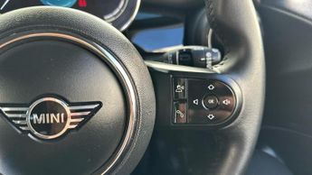 MINI Electric Hatch Cooper SE 32.6kWh Level 2 Hatchback 3dr Electric Auto (184 ps)
