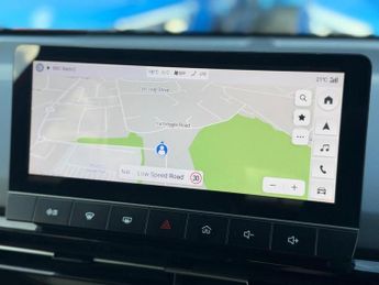 MG MG4 64kWh Trophy Long Range Auto 5dr