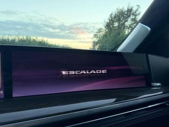 Cadillac Escalade 600 Sport Platinum LUX PACK 6.2 V8 420PS