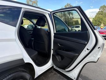 Hyundai TUCSON 1.6 T-GDi MHEV SE Connect SUV 5dr Petrol Hybrid DCT Euro 6 (s/s)