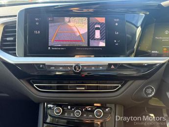 Vauxhall Grandland 1.5 Turbo D Ultimate SUV 5dr Diesel Auto Euro 6 (s/s) (130 ps)