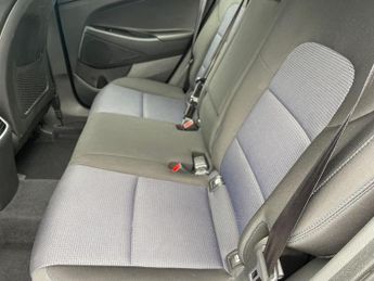 Hyundai TUCSON 2.0 CRDi 185 SE Nav 5dr Auto