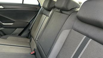 Volkswagen T-Roc 1.5 TSI GPF EVO Design SUV 5dr Petrol DSG Euro 6 (s/s) (150 ps)
