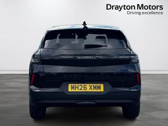 Vauxhall Grandland 1.2 GS SUV 5dr Petrol Hybrid e-DCT Euro 6 (s/s) (145 ps)