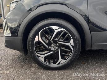 Vauxhall Mokka Electric 54kWh Ultimate SUV 5dr Electric Auto (Long Range) (156 ps)