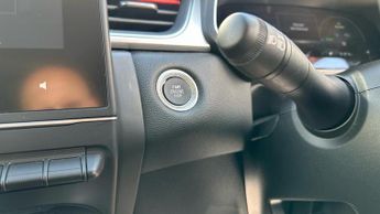 Renault Captur 1.6 E-TECH 9.8kWh techno SUV 5dr Petrol Plug-in Hybrid Auto Euro