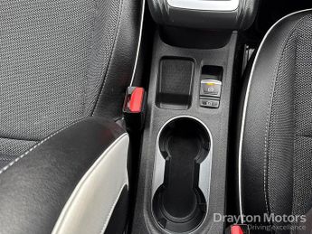 Renault Captur 1.3 TCe S Edition SUV 5dr Petrol EDC Euro 6 (s/s) (130 ps)