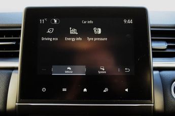 Renault Captur 1.6 E-TECH techno SUV 5dr Petrol Hybrid Auto Euro 6 (s/s) (145 p