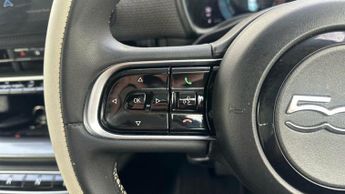 Fiat 500e C 42kWh La Prima Convertible 2dr Electric Auto (118 ps)