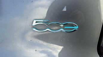 Fiat 500e C 42kWh La Prima Convertible 2dr Electric Auto (118 ps)