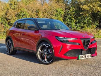 Alfa Romeo Junior 54kWh Elettrica Veloce Auto 5dr