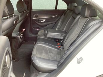 MERCEDES-BENZ E CLASS E 220 D AMG LINE PREMIUM