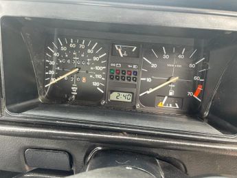 VOLKSWAGEN GOLF CLIP CABRL