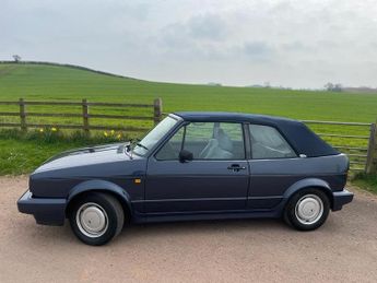 VOLKSWAGEN GOLF CLIP CABRL