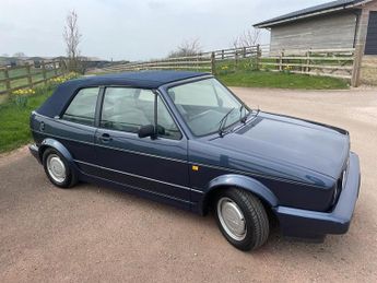 VOLKSWAGEN GOLF CLIP CABRL