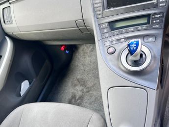 TOYOTA PRIUS HYBRID 1.8 VVT-h T Spirit CVT, ULEZ COMPLIANT