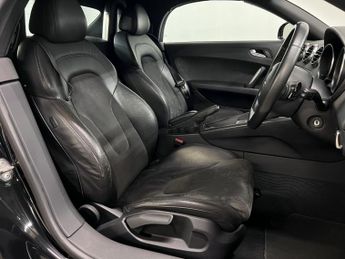 AUDI TT Roadster 2.0 TFSI Automatic