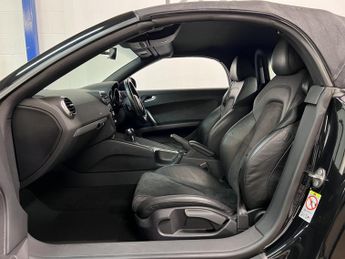 AUDI TT Roadster 2.0 TFSI Automatic