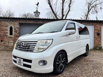 Nissan 100 NX ELGRAND Highway Star 2.5 Petrol