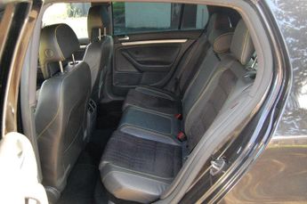 VOLKSWAGEN GOLF 2.0 TFSI GTI Pirelli JDM IMPORT