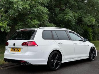 VOLKSWAGEN GOLF 2.0 TSI BlueMotion Tech R