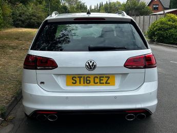 VOLKSWAGEN GOLF 2.0 TSI BlueMotion Tech R