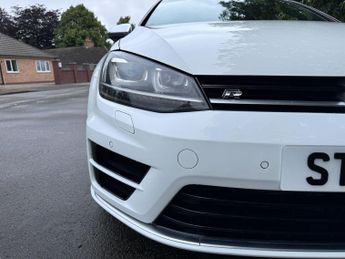 VOLKSWAGEN GOLF 2.0 TSI BlueMotion Tech R