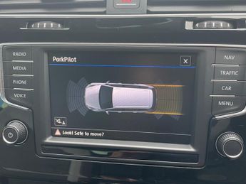 VOLKSWAGEN GOLF 2.0 TSI BlueMotion Tech R
